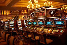 erek2 45 dashboard showing Pragmatic Play games carousel and sportsbook menu side-by-side